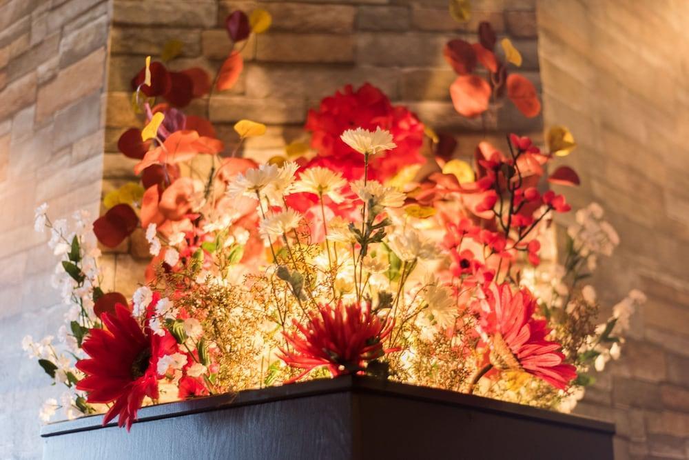 Hotel Le Floral Sherbrooke Exterior photo