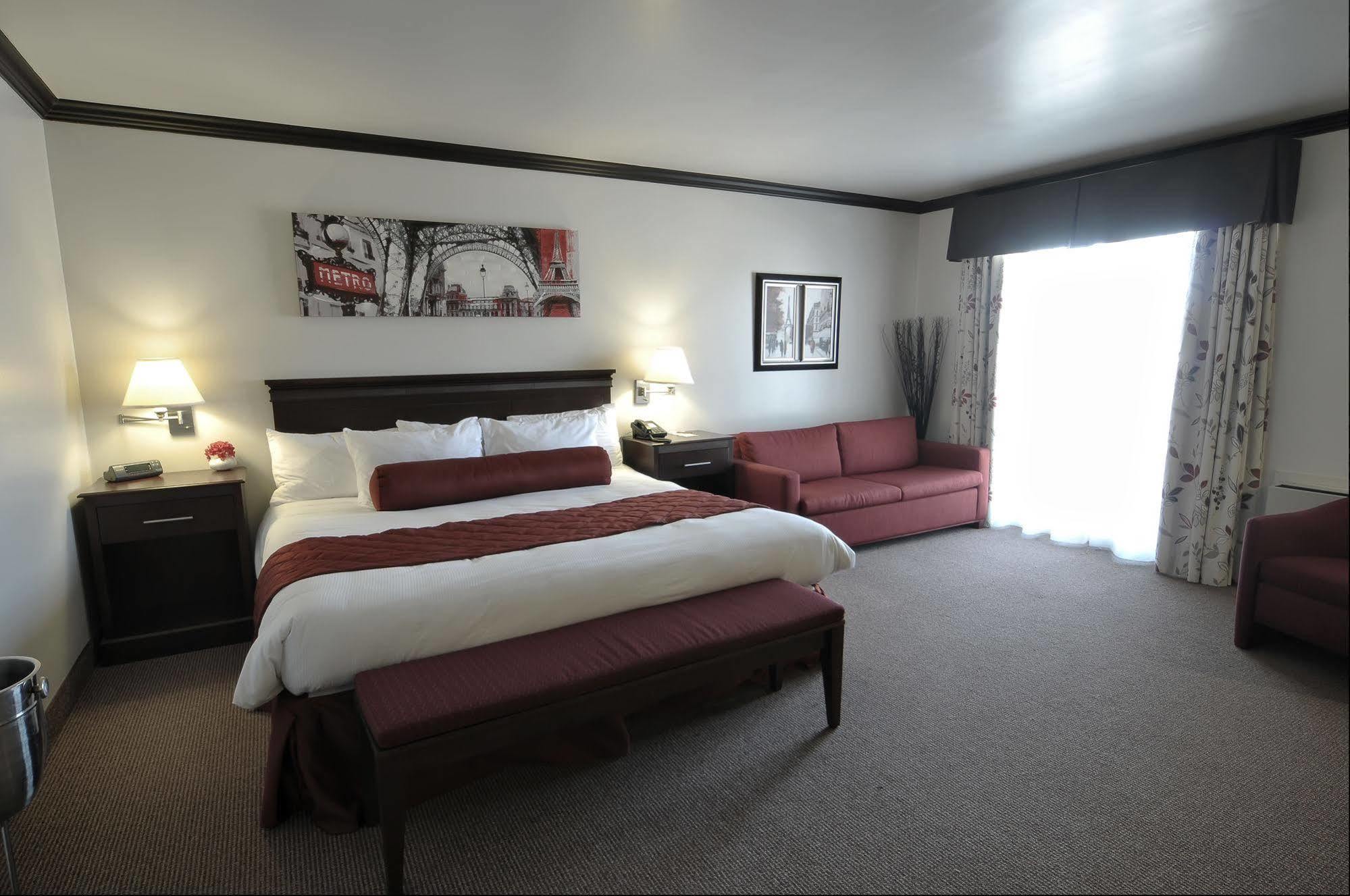 Hotel Le Floral Sherbrooke Exterior photo