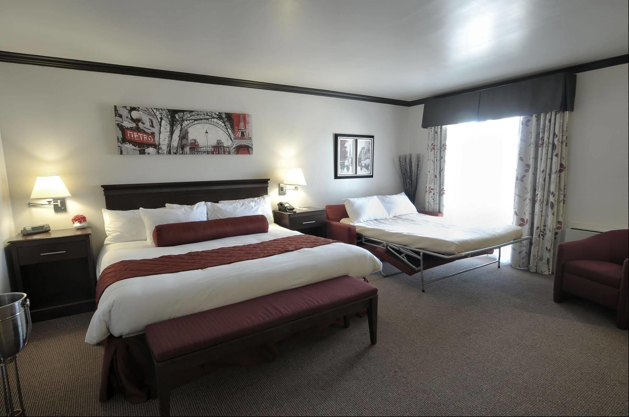 Hotel Le Floral Sherbrooke Exterior photo